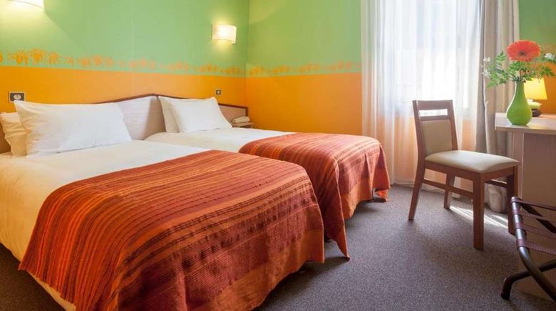 <b>Brit Hotel Le Lion d'Or Chinon Room</b>. Images powered by <a href="https://iceportal.shijigroup.com/" title="IcePortal" target="_blank">IcePortal</a>.