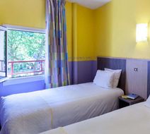 Brit Hotel Le Lion d'Or Chinon Room