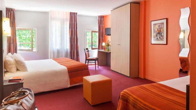 <b>Brit Hotel Le Lion d'Or Chinon Room</b>. Images powered by <a href="https://iceportal.shijigroup.com/" title="IcePortal" target="_blank">IcePortal</a>.