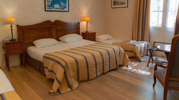 Brit Hotel Le Lion d'Or Chinon Room
