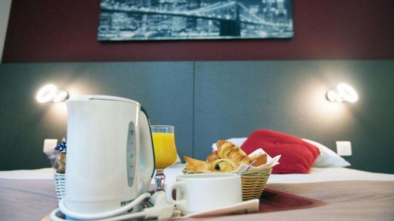 <b>Best Hotel Montpellier Euromedecine Room</b>. Images powered by <a href="https://iceportal.shijigroup.com/" title="IcePortal" target="_blank">IcePortal</a>.