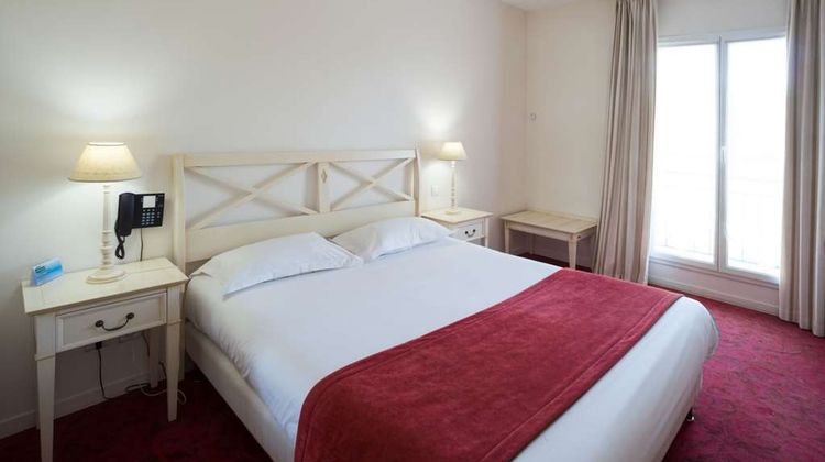 Brit Hotel Du Perche Room