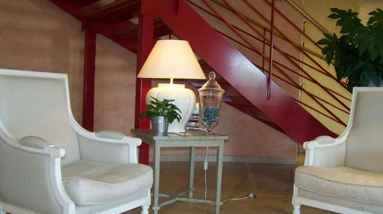 Brit Hotel Du Perche Lobby