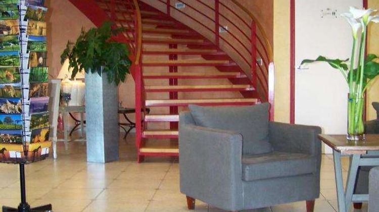 Brit Hotel Du Perche Lobby
