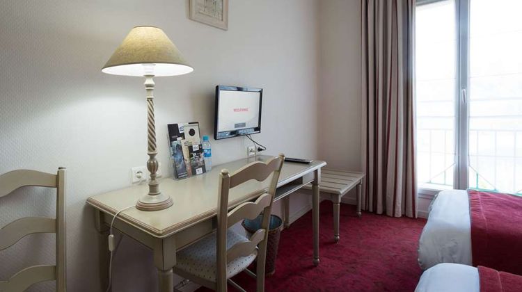 Brit Hotel Du Perche Room