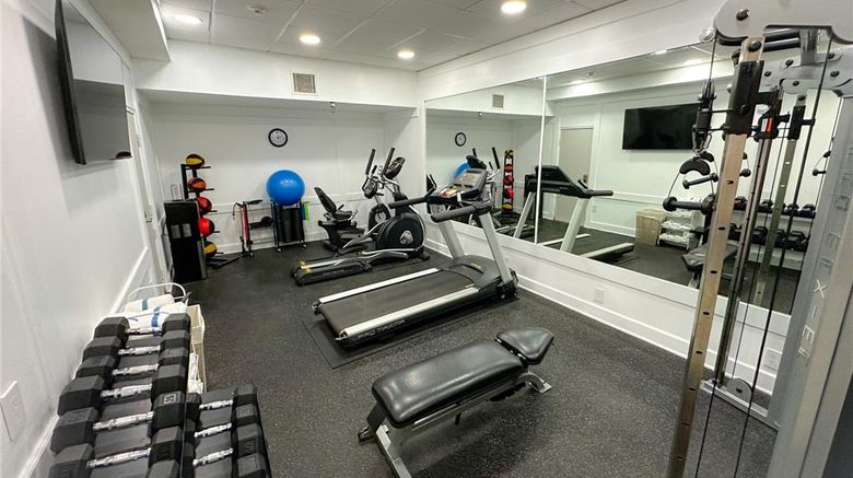 <b>Sonesta Essential Hotels Overland Park Health</b>. Images powered by <a href="https://iceportal.shijigroup.com/" title="IcePortal" target="_blank">IcePortal</a>.