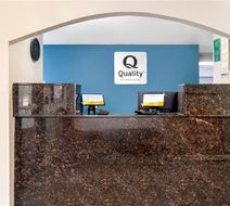Quality Inn & Suites Decatur -Priceville Lobby