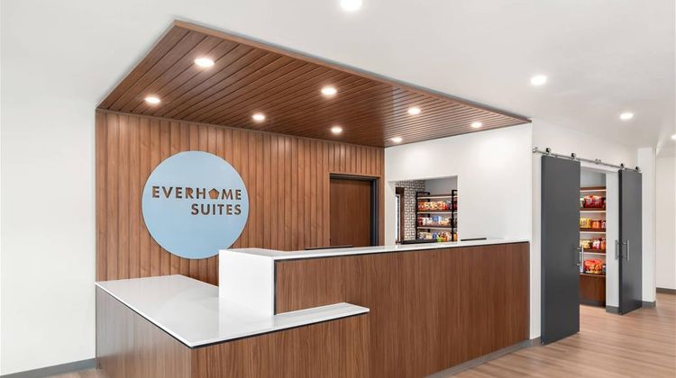 Everhome Suites Amarillo West Medical Lobby