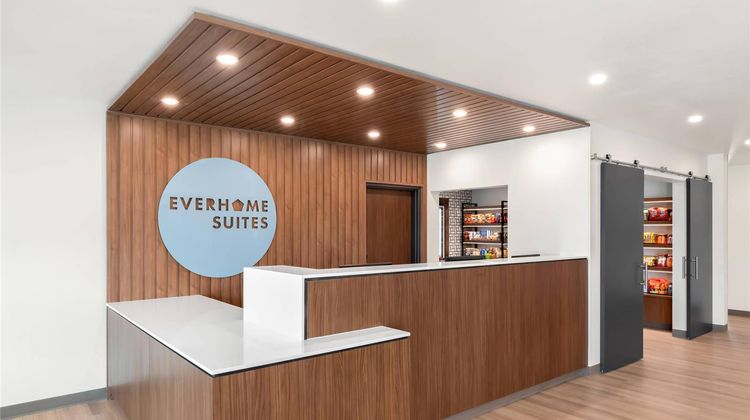 Everhome Suites Amarillo West Medical Lobby