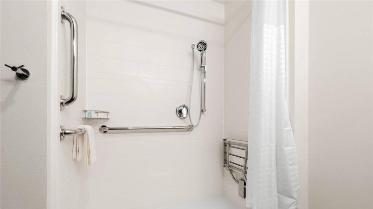 Everhome Suites Amarillo West Medical Room