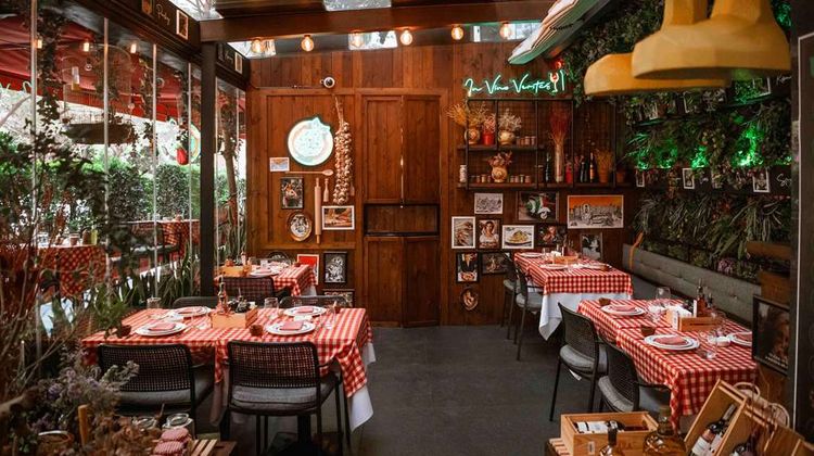 The Smallville Hotel Restaurant