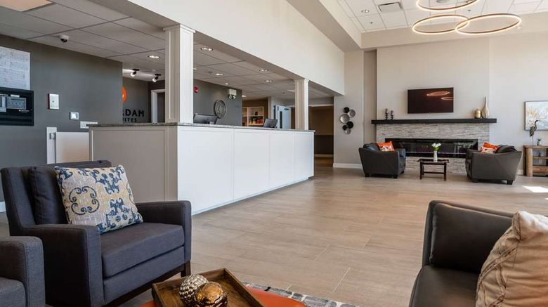 <b>Amsterdam Inn & Suites, Ascend Hotel Lobby</b>. Images powered by <a href="https://iceportal.shijigroup.com/" title="IcePortal" target="_blank">IcePortal</a>.