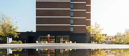Hotel Downstreet Exterior