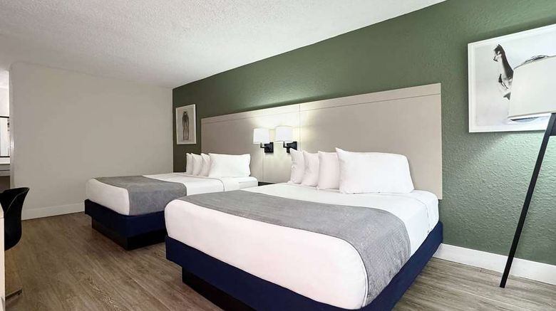<b>Wyndham I-Drive Avanti Resort & Conf Ctr Room</b>. Images powered by <a href="https://iceportal.shijigroup.com/" title="IcePortal" target="_blank">IcePortal</a>.