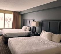 Days Inn & Suites Norton Shores Room