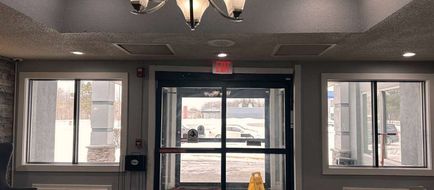 Days Inn & Suites Norton Shores Lobby