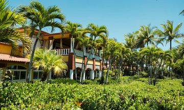 Las Olas Beach Resort