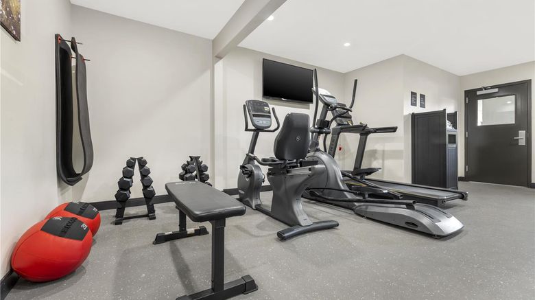 <b>Best Western San Diego Pacific Beach/Mis Health</b>. Images powered by <a href="https://iceportal.shijigroup.com/" title="IcePortal" target="_blank">IcePortal</a>.