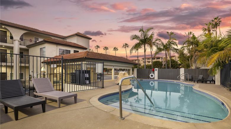 <b>Best Western San Diego Pacific Beach/Mis Pool</b>. Images powered by <a href="https://iceportal.shijigroup.com/" title="IcePortal" target="_blank">IcePortal</a>.