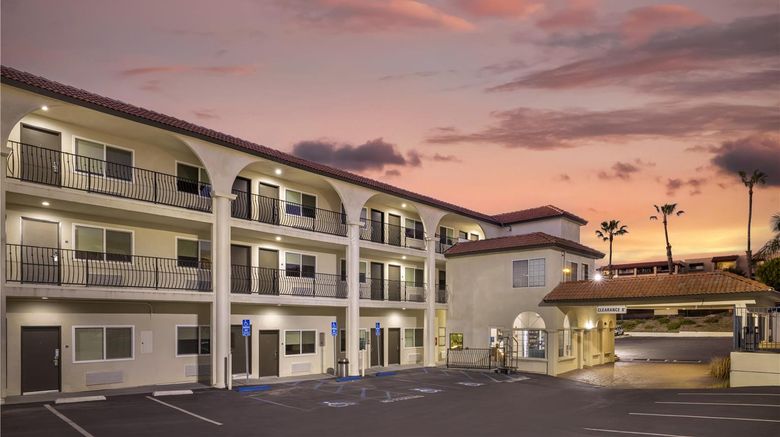 <b>Best Western San Diego Pacific Beach/Mis Exterior</b>. Images powered by <a href="https://iceportal.shijigroup.com/" title="IcePortal" target="_blank">IcePortal</a>.