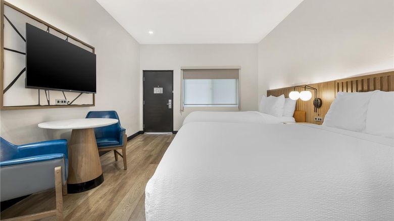 <b>Best Western San Diego Pacific Beach/Mis Room</b>. Images powered by <a href="https://iceportal.shijigroup.com/" title="IcePortal" target="_blank">IcePortal</a>.