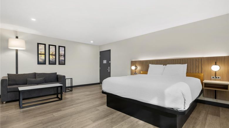 <b>Best Western San Diego Pacific Beach/Mis Room</b>. Images powered by <a href="https://iceportal.shijigroup.com/" title="IcePortal" target="_blank">IcePortal</a>.