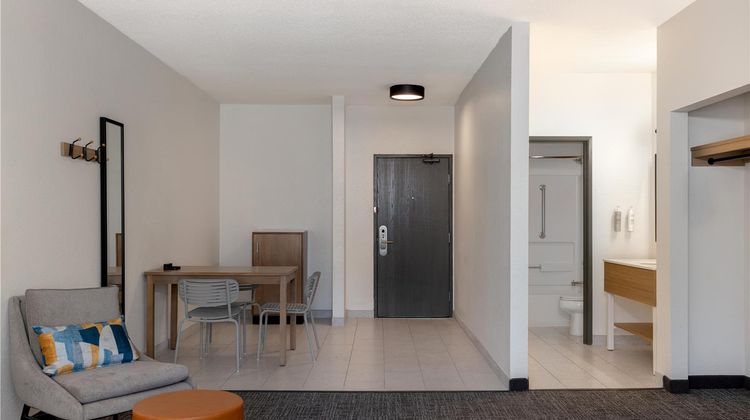 Spark by Hilton Ames Room
