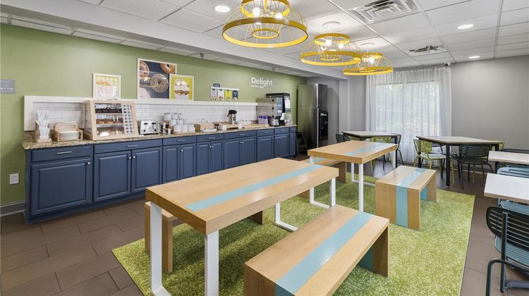 Spark by Hilton Waynesboro Restaurant