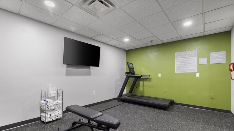 Spark by Hilton Waynesboro Health