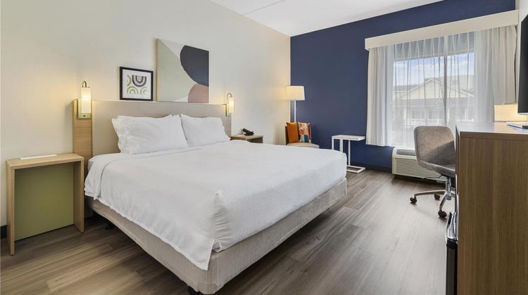 Spark by Hilton Waynesboro Room