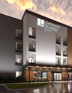 LivSmart Studios Hilton Pensacola I-10 N