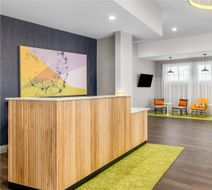 Spark by Hilton Hamburg Lobby