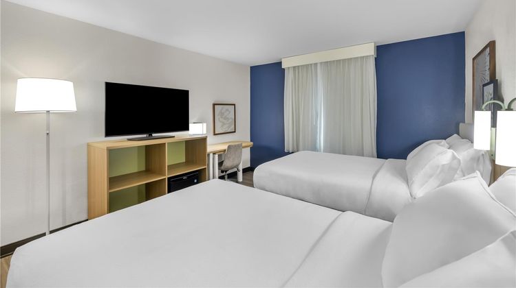 Spark by Hilton Hamburg Room