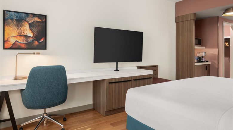 <b>Hilton Garden Inn Perry Room</b>. Images powered by <a href="https://iceportal.shijigroup.com/" title="IcePortal" target="_blank">IcePortal</a>.