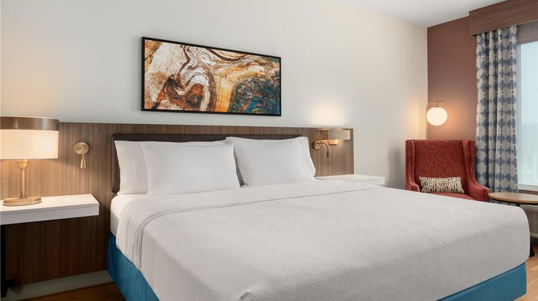 <b>Hilton Garden Inn Perry Room</b>. Images powered by <a href="https://iceportal.shijigroup.com/" title="IcePortal" target="_blank">IcePortal</a>.