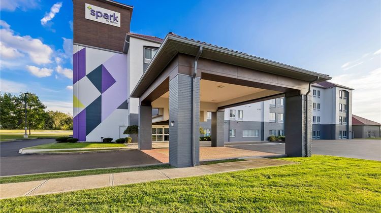 Spark by Hilton Plainfield Indianapolis Exterior
