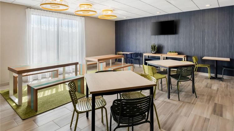 Spark by Hilton Staunton Restaurant