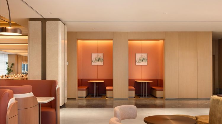 Hilton Garden Inn Zhengzhou Airport Lobby