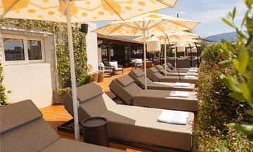 Adia Aluma Athens Curio