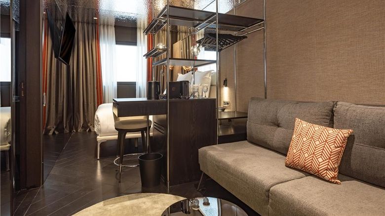<b>Adia Aluma Athens Curio Room</b>. Images powered by <a href="https://iceportal.shijigroup.com/" title="IcePortal" target="_blank">IcePortal</a>.