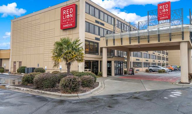 Red Lion Hotel Charlotte Airport Exterior