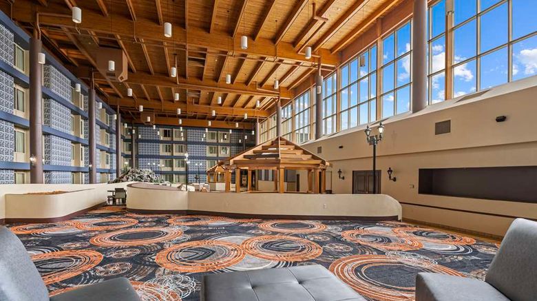 <b>Red Lion Hotel Charlotte Airport Lobby</b>. Images powered by <a href="https://iceportal.shijigroup.com/" title="IcePortal" target="_blank">IcePortal</a>.