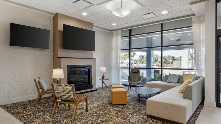 Best Western Plus Downtown Tacoma Lobby