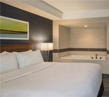 Birchwood Inn, BW Premier Collection Room