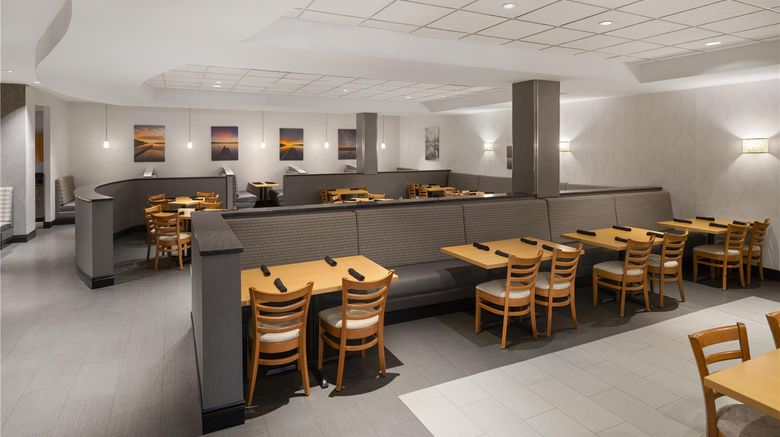 <b>Birchwood Inn, BW Premier Collection Restaurant</b>. Images powered by <a href="https://iceportal.shijigroup.com/" title="IcePortal" target="_blank">IcePortal</a>.