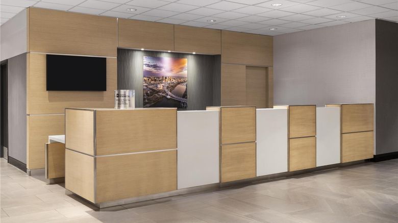 <b>Birchwood Inn, BW Premier Collection Lobby</b>. Images powered by <a href="https://iceportal.shijigroup.com/" title="IcePortal" target="_blank">IcePortal</a>.