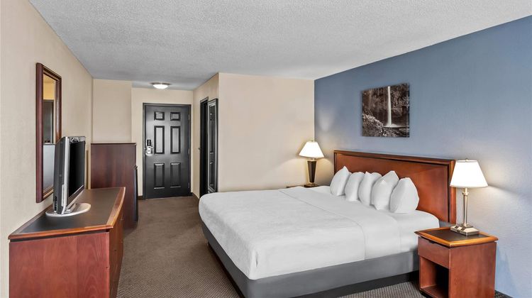 Rodeway Inn Room