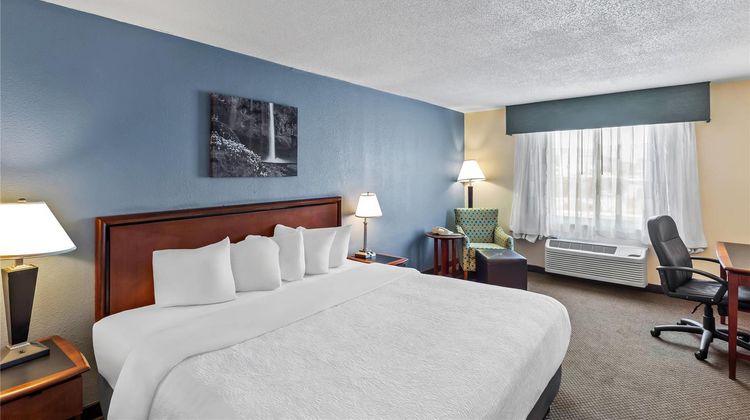 Rodeway Inn Room