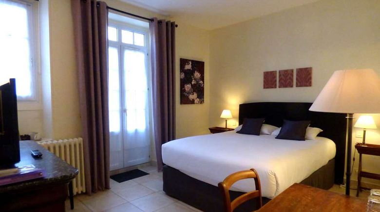 <b>Hotel la Tonnellerie Room</b>. Images powered by <a href="https://iceportal.shijigroup.com/" title="IcePortal" target="_blank">IcePortal</a>.