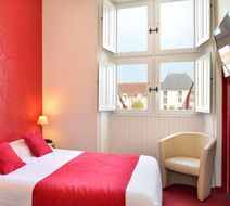 Hotel Le Puits Dore Room